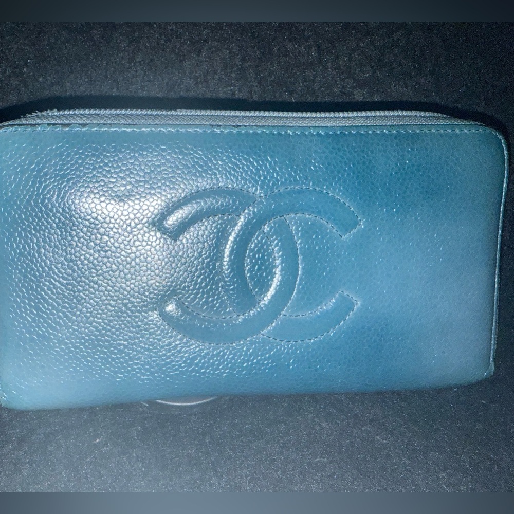 EUC! CHANEL - Blue Caviar Leather CC Timeless Zip Around Organizer Wallet - Picture 8 of 16